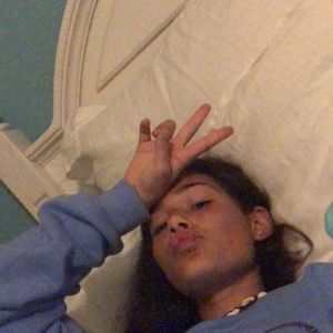 Meet your Posher, Aly